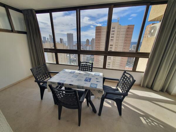 APARTAMENTO EN BENIDORM