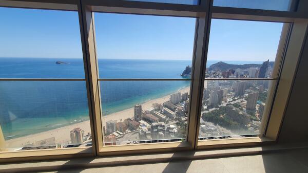 Apartamento Con 3 Dormitorios Con Vistas Al Mar